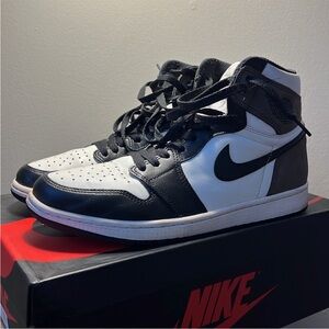 JORDAN 1 “MOCHA” MENS SIZE 10